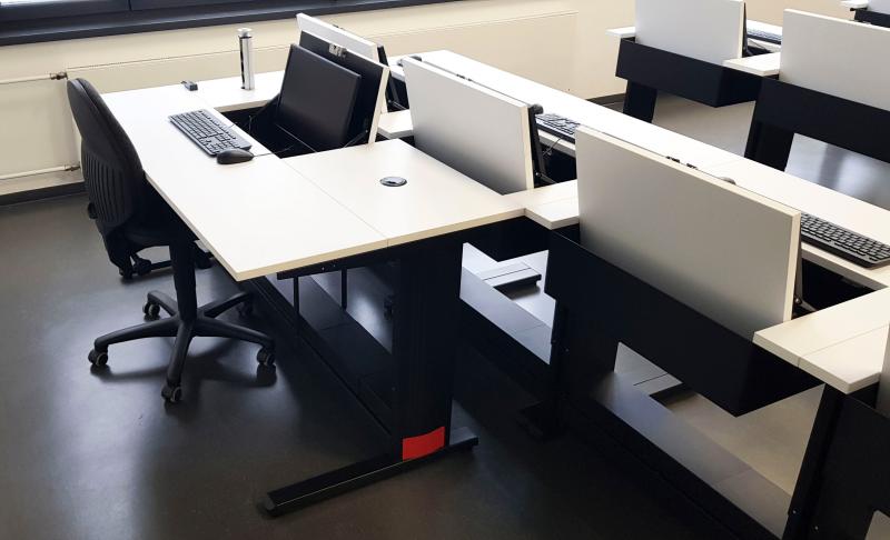 Salfer Multifunktionstisch Format+ versenkbarer Monitor bis zu 24" Private Berufsakademie für Aus- und Weiterbildung Passau gGmbH11