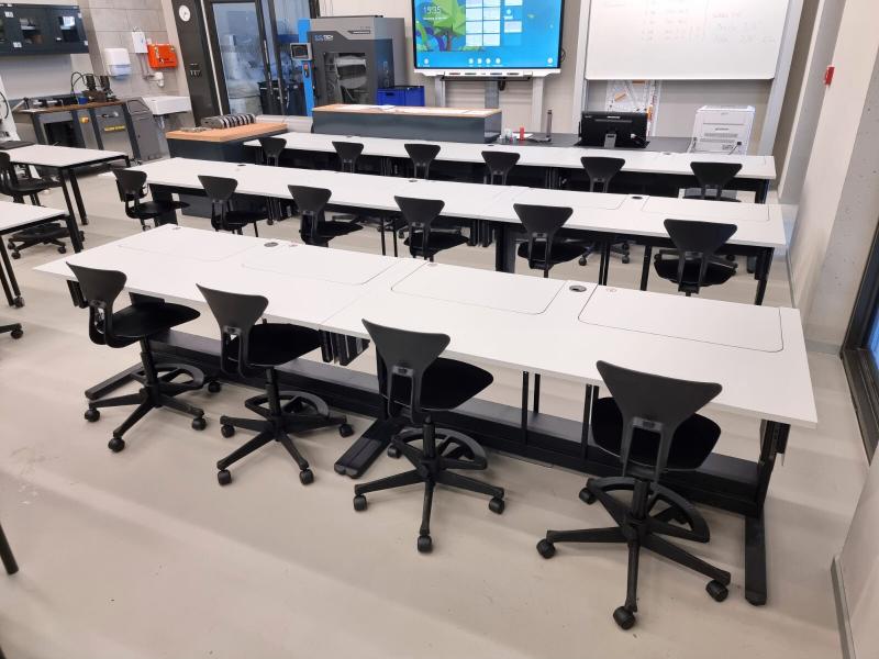 Salfer Multifunktionstisch Format+ versenkbarer Monitor bis zu 27" Berufliches Schulzentrum Vilshofen10