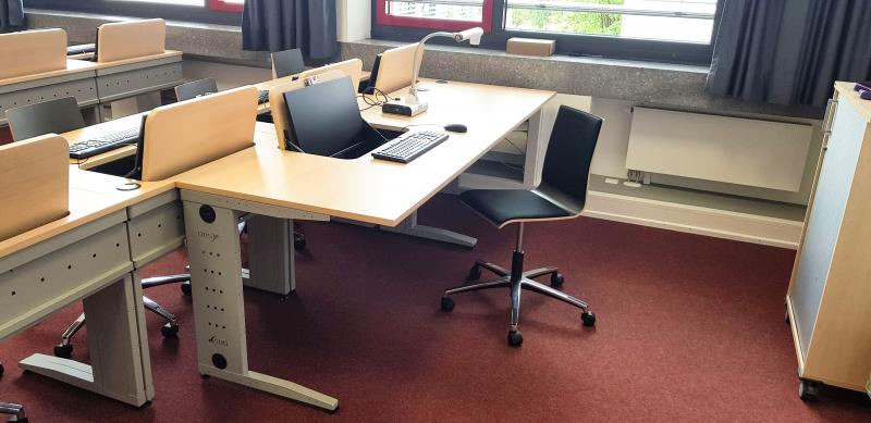 Salfer Multifunktionstisch PlugIn versenkbarer Monitor Realschule Waldmünchen7