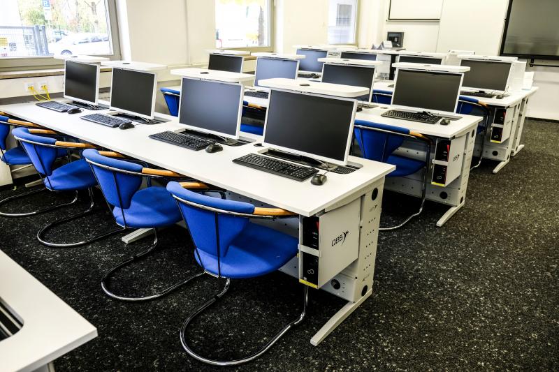 Salfer Multifunktionstisch PlugIn vertikaler Auszug TSZ München11