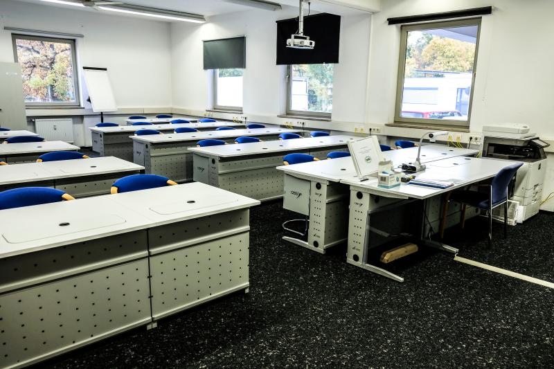 Salfer Multifunktionstisch PlugIn vertikaler Auszug TSZ München13