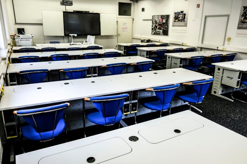 Salfer Multifunktionstisch PlugIn vertikaler Auszug TSZ München9