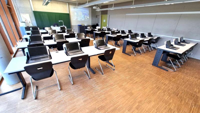 Versenkbare Laptoptische von Salfer Versenkbare Laptoptische von Salfer