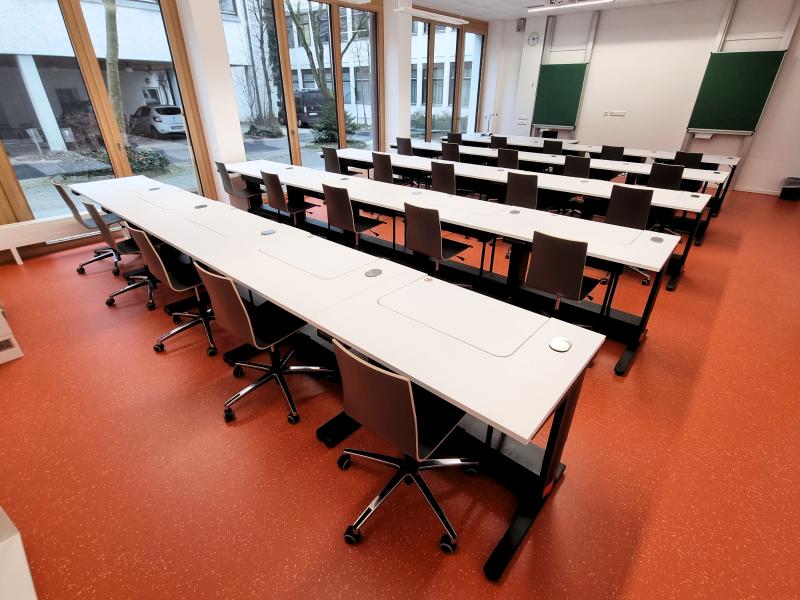 Salfer Multifunktionstisch Format+ versenkbarer Monitor bis zu 27" Berufliches Schulzentrum Cham5