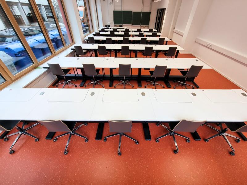 Salfer Multifunktionstisch Format+ versenkbarer Monitor bis zu 27" Berufliches Schulzentrum Cham7