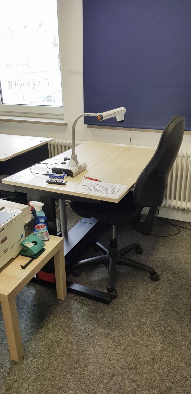 Salfer Multifunktionstisch Format+ versenkbarer Monitor bis zu 24" BIB Augsburg GmbH1