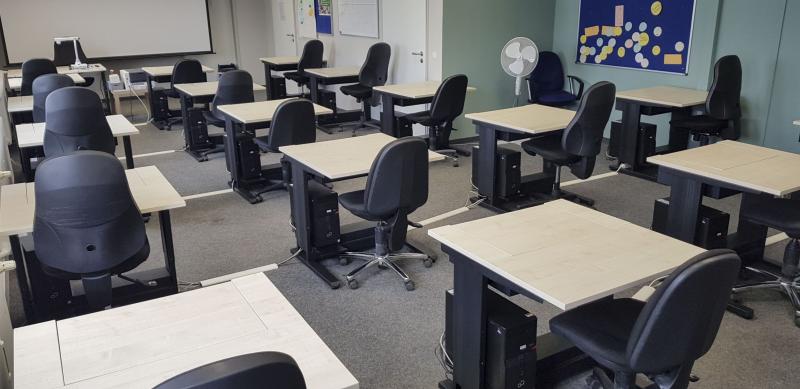 Salfer Multifunktionstisch Format+ versenkbarer Monitor bis zu 24" BIB Augsburg GmbH2