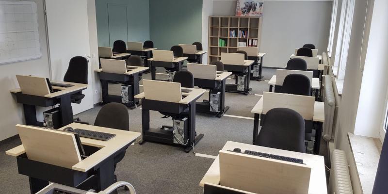 Salfer Multifunktionstisch Format+ versenkbarer Monitor bis zu 24" BIB Augsburg GmbH5