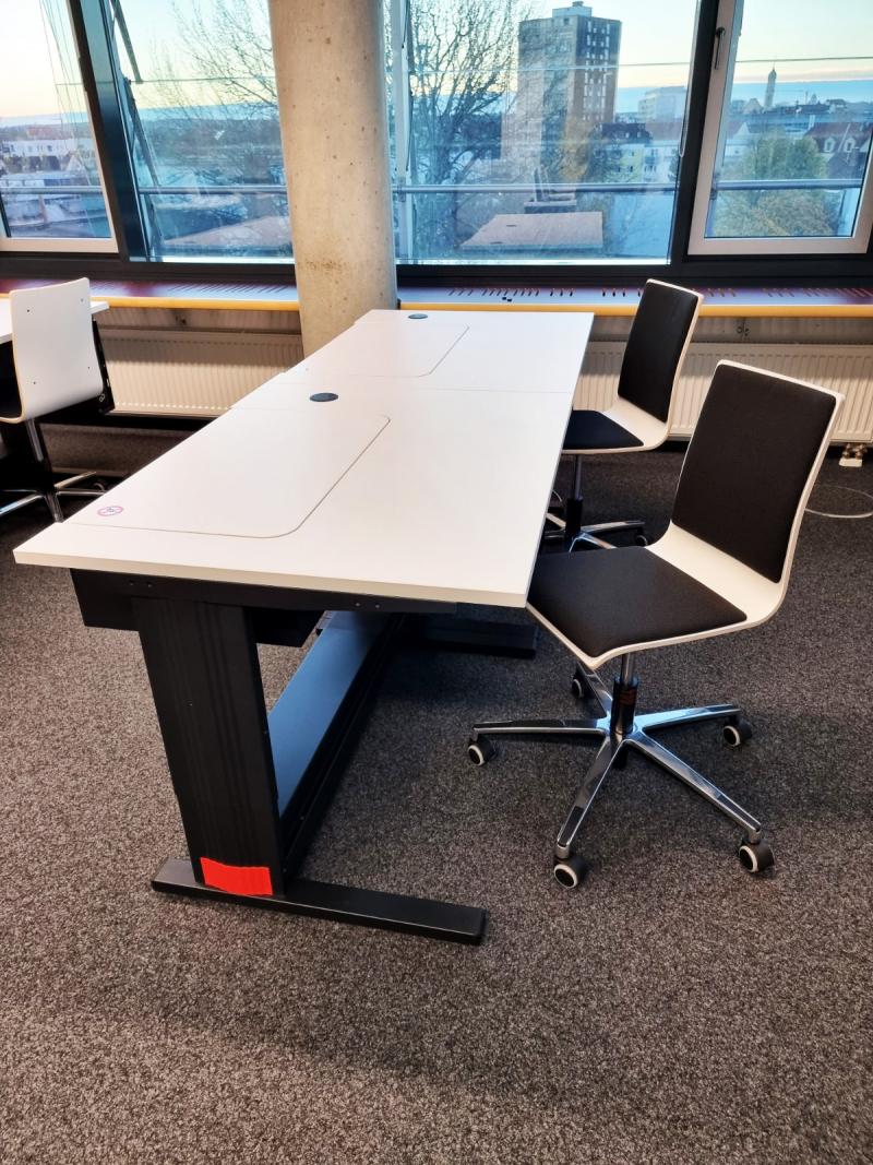 Salfer Multifunktionstisch Format+ versenkbarer Monitor bis zu 27" Deutsche Rentenversicherung Schwaben5