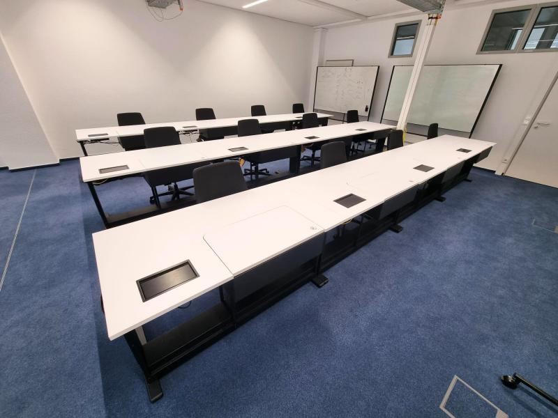 Salfer Computertisch Format + versenkbarer Monitor bis zu 27"