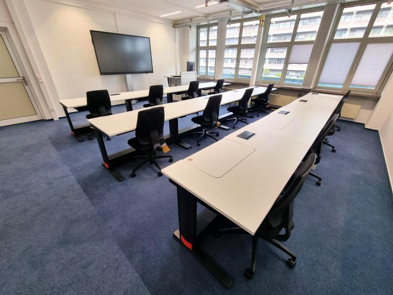 Salfer Computertisch Format + versenkbarer Monitor bis zu 27"