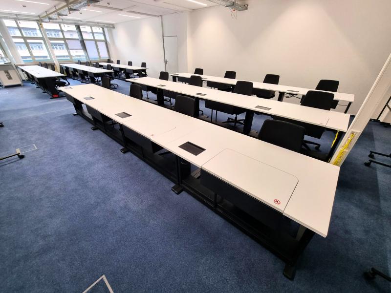 Salfer Computertisch Format + versenkbarer Monitor bis zu 27"