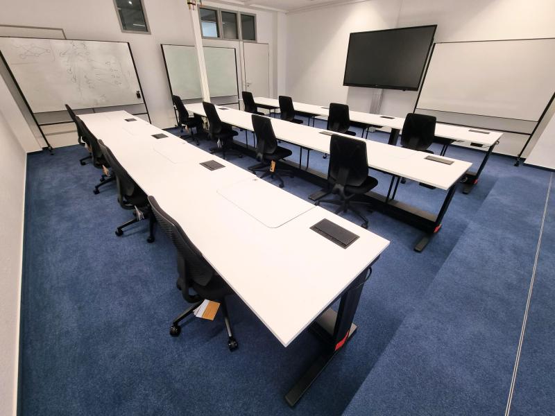 Salfer Computertisch Format + versenkbarer Monitor bis zu 27"