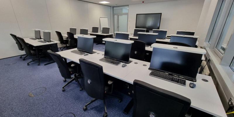 Salfer Multifunktionstisch PlugIn vertikaler Auszug Hochtaunuskreis11