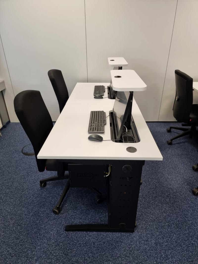 Salfer Multifunktionstisch PlugIn vertikaler Auszug Hochtaunuskreis4