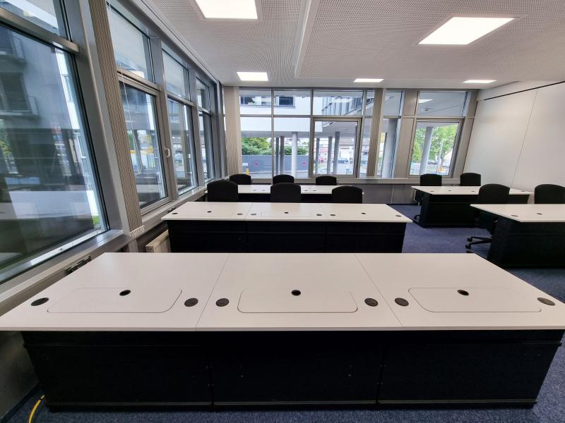 Salfer Multifunktionstisch PlugIn vertikaler Auszug Hochtaunuskreis8