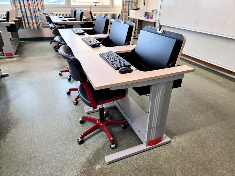 Salfer Multifunktionstisch Format+ versenkbarer Monitor bis zu 24" Joseph-von-Fraunhofer-Gymnasium Cham2
