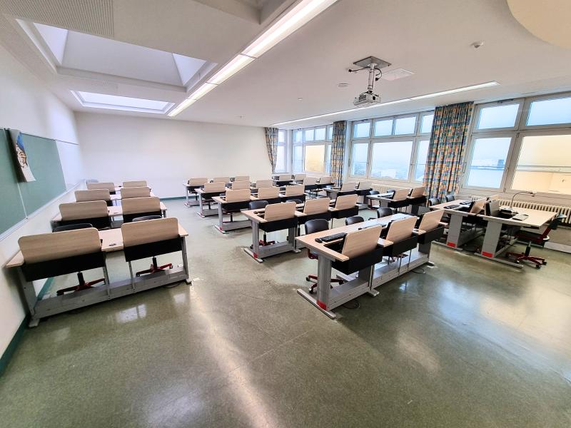 Salfer Multifunktionstisch Format+ versenkbarer Monitor bis zu 24" Joseph-von-Fraunhofer-Gymnasium Cham6