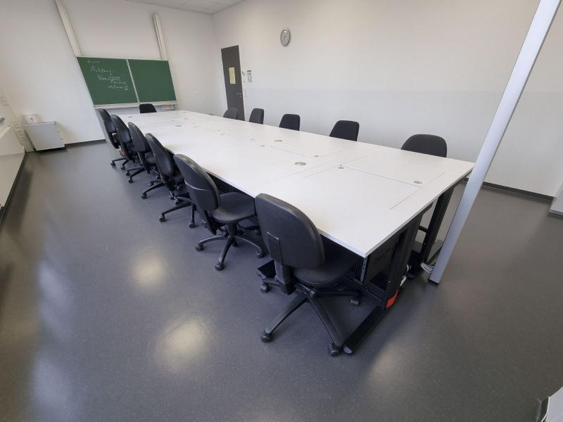 Salfer Multifunktionstisch Format+ versenkbarer Monitor bis zu 24" Private Berufsakademie für Aus- und Weiterbildung Passau gGmbH6