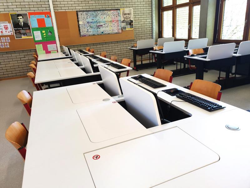 Salfer Multifunktionstisch Format+ versenkbarer Monitor bis zu 27" Theodor-Heuss-Gymnasium Schopfheim4